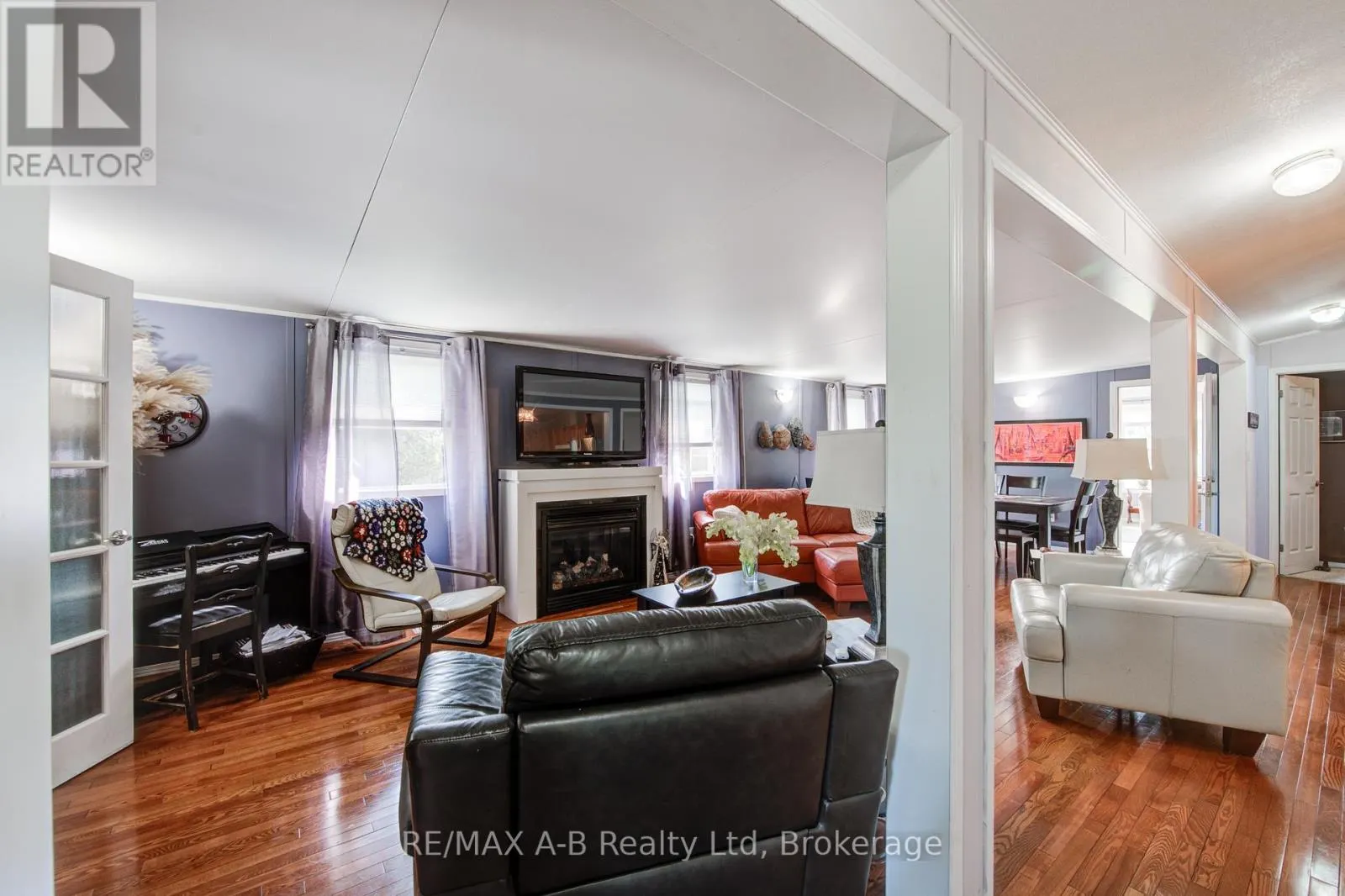 959 - 316489 31ST LINE, #959