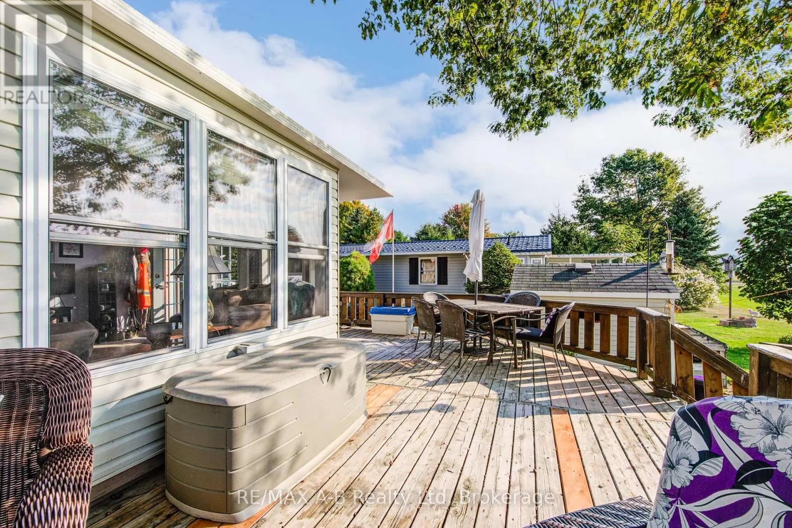 959 - 316489 31ST LINE, #959