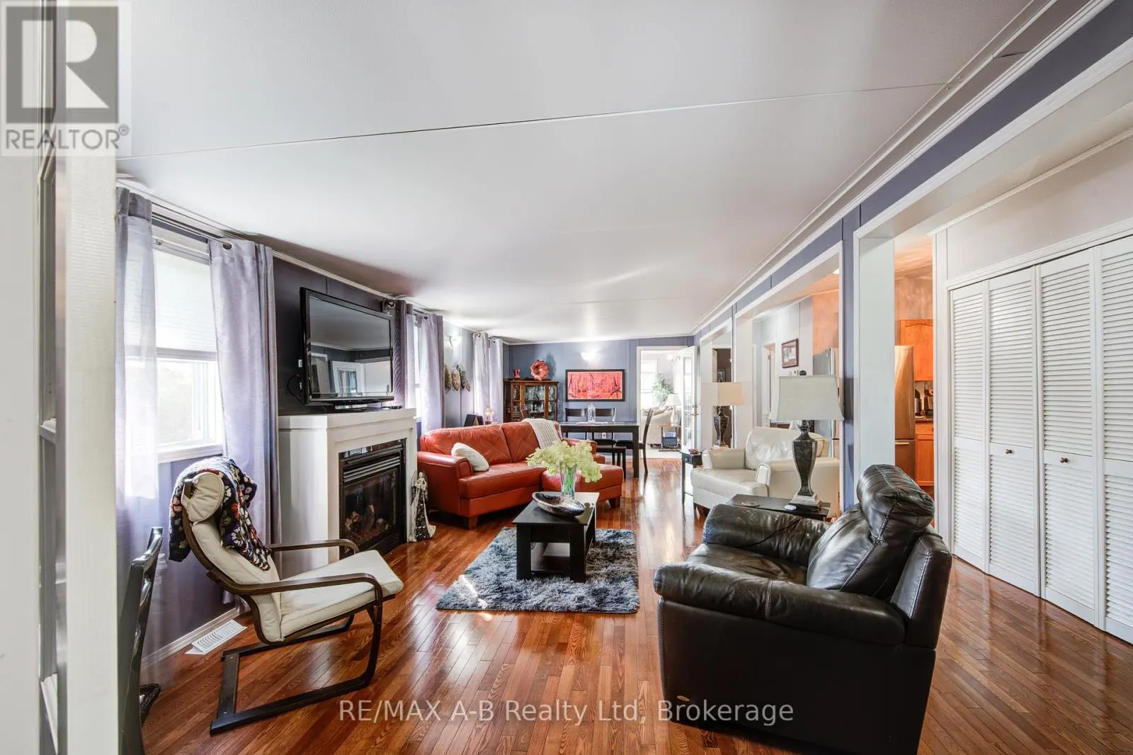 959 - 316489 31ST LINE, #959