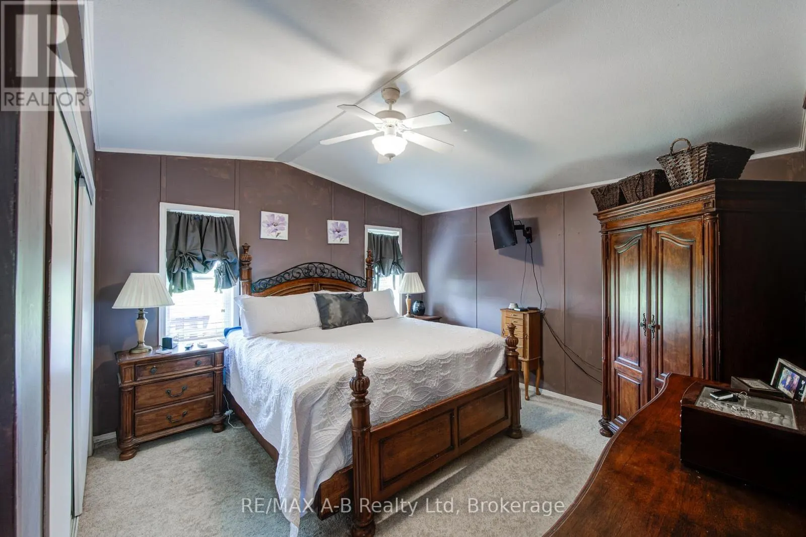 959 - 316489 31ST LINE, #959