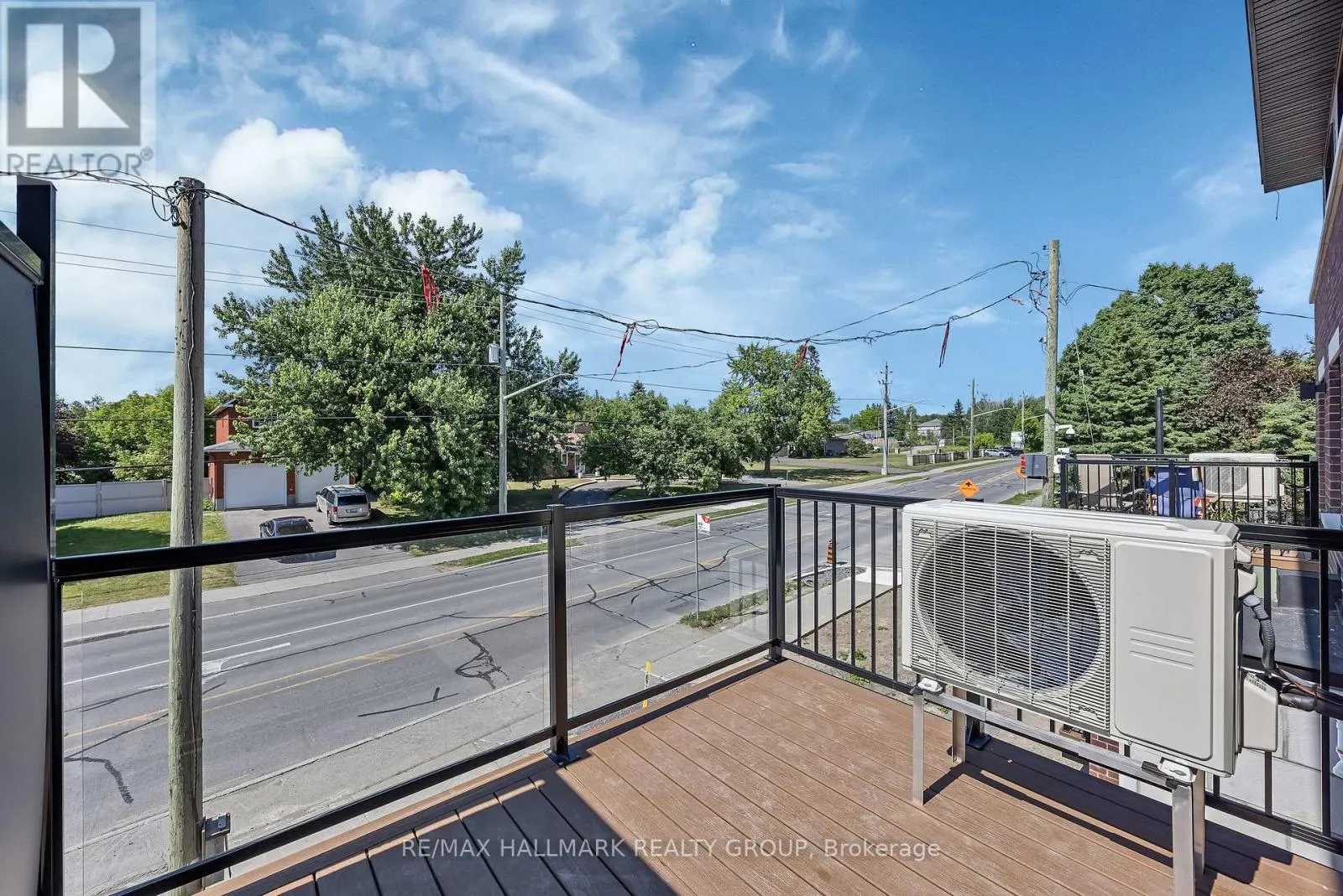 6104 RENAUD RD