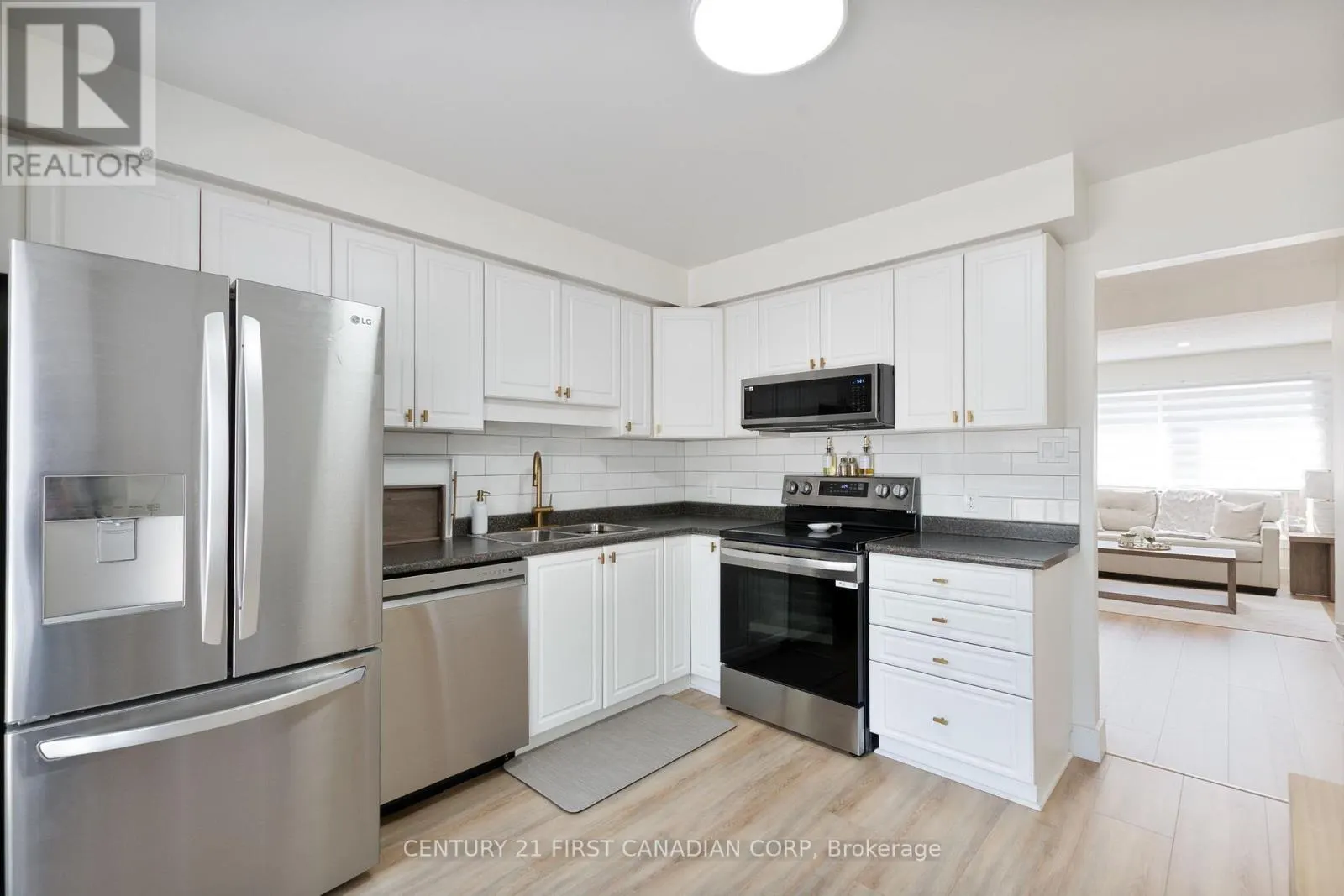 60 - 35 WATERMAN AVENUE, #60