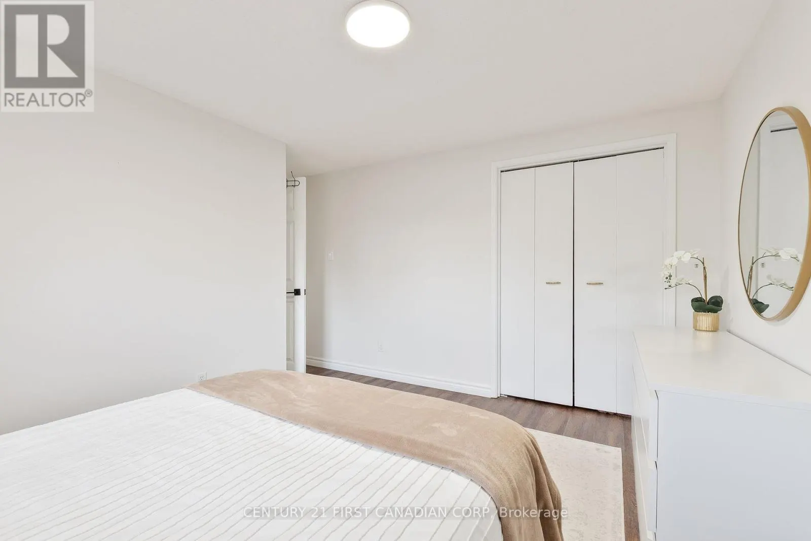 60 - 35 WATERMAN AVENUE, #60