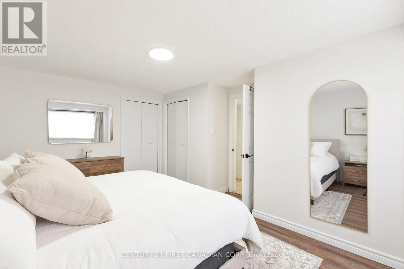 60 - 35 WATERMAN AVENUE, #60