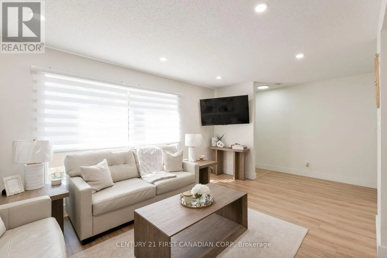 60 - 35 WATERMAN AVENUE, #60