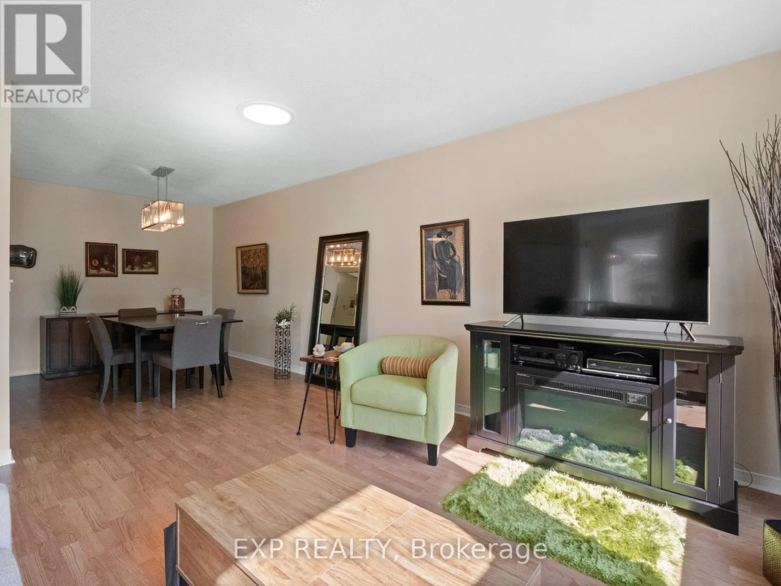 36 RAINBOW COURT