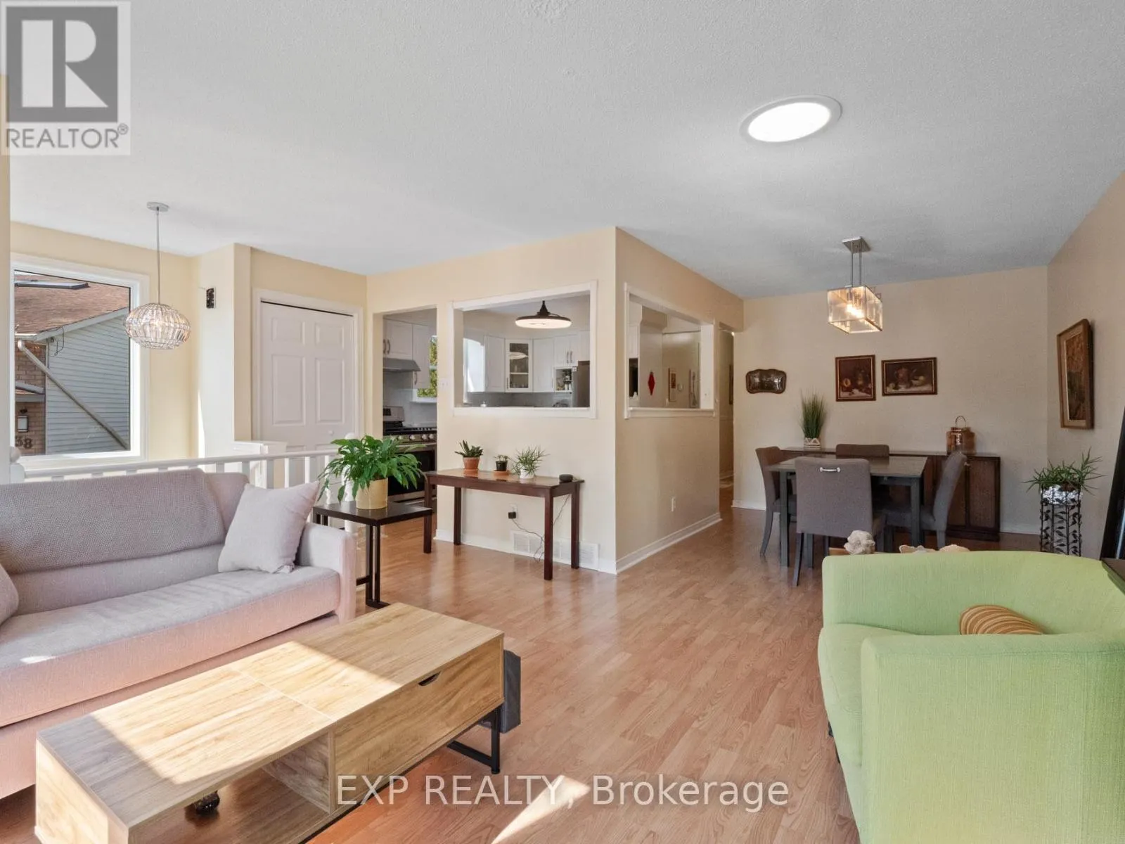 36 RAINBOW COURT