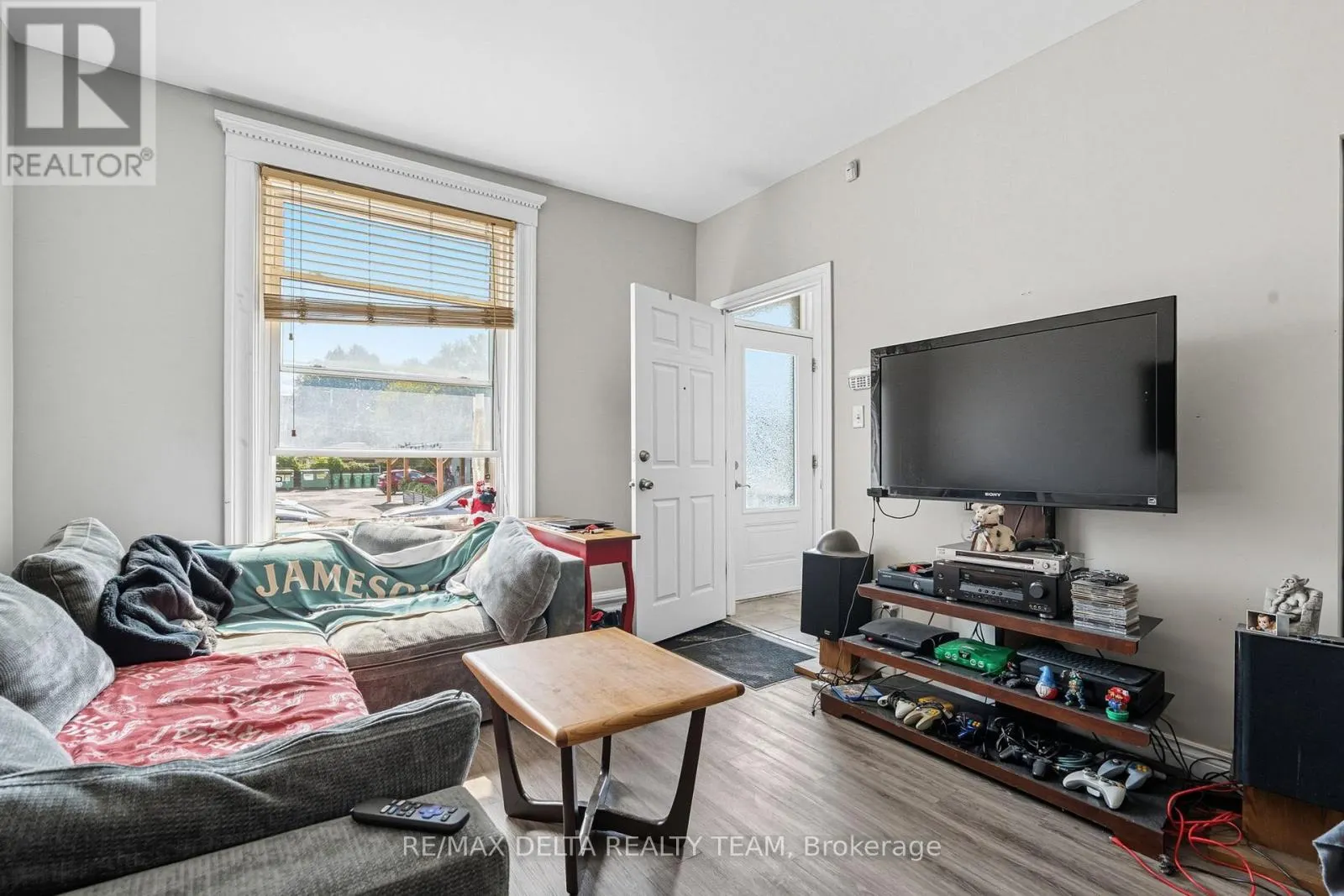 397 GLADSTONE AVENUE