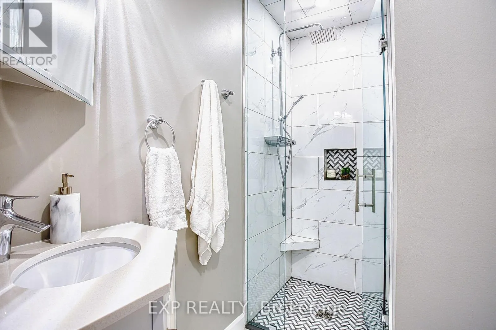 3263 GUYATT ROAD