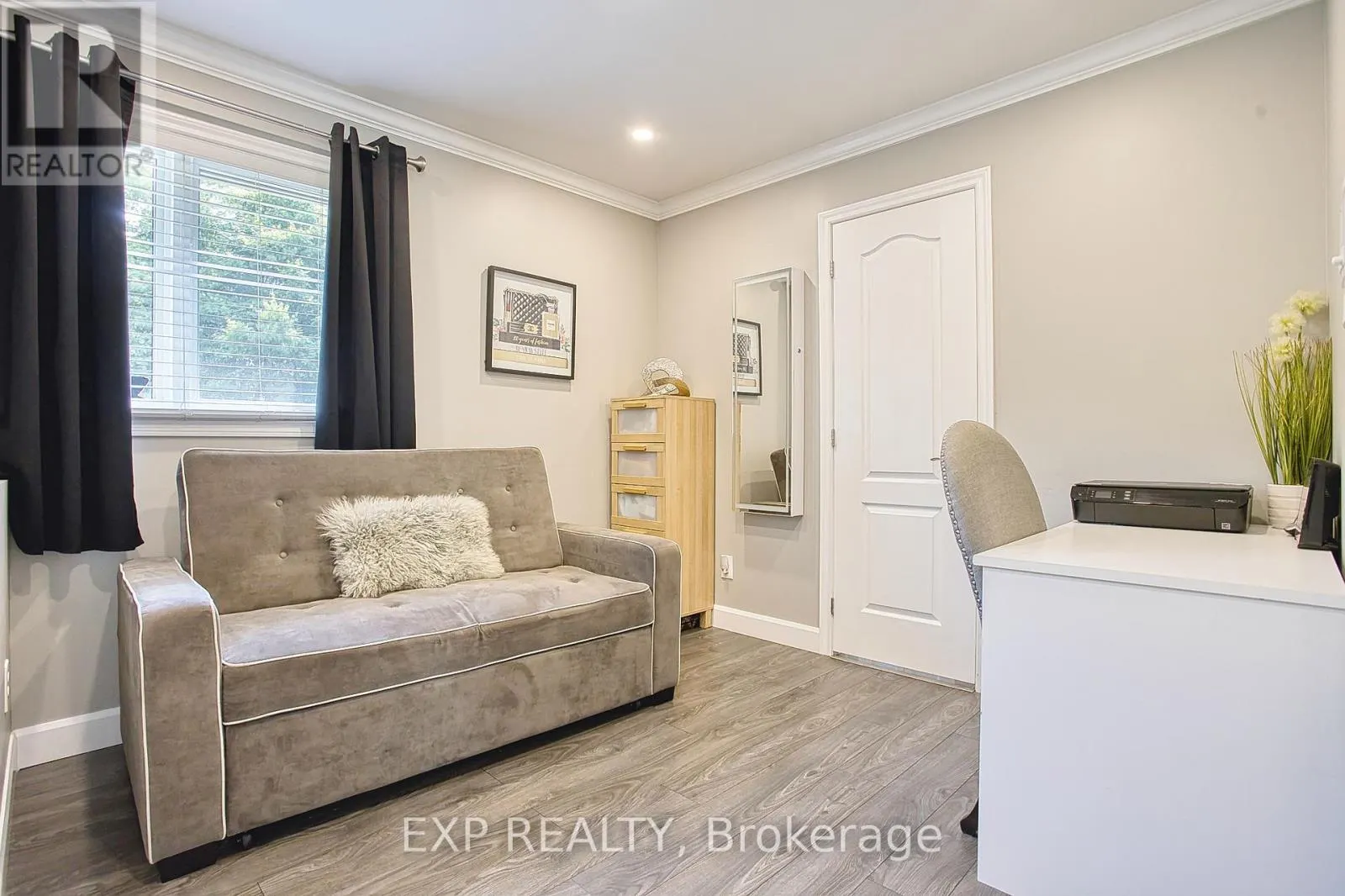 3263 GUYATT ROAD