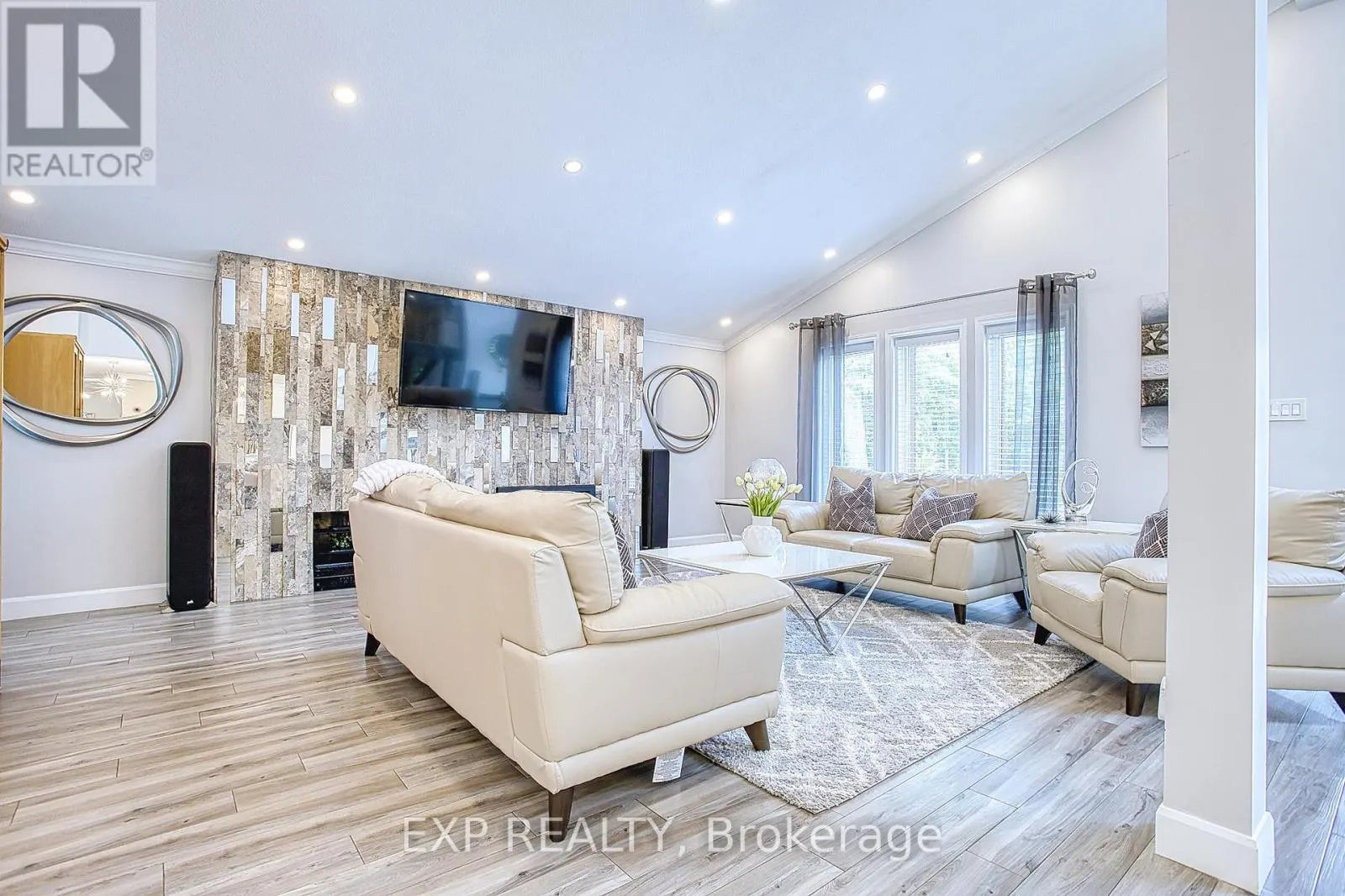 3263 GUYATT ROAD