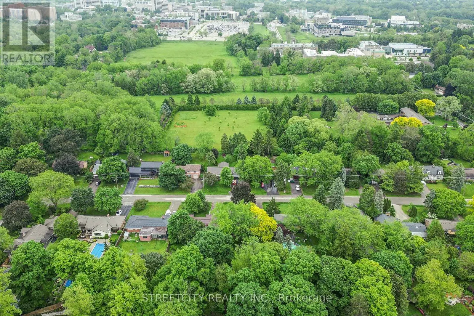 76 BLOOMFIELD DRIVE