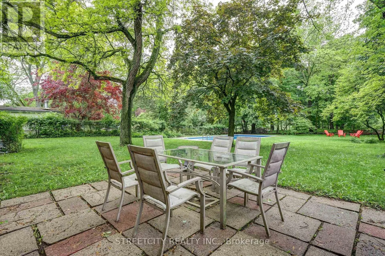 76 BLOOMFIELD DRIVE