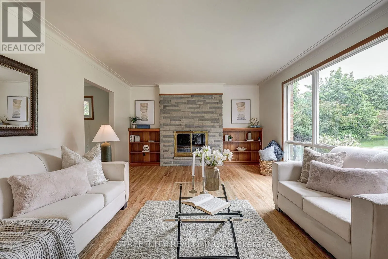 76 BLOOMFIELD DRIVE