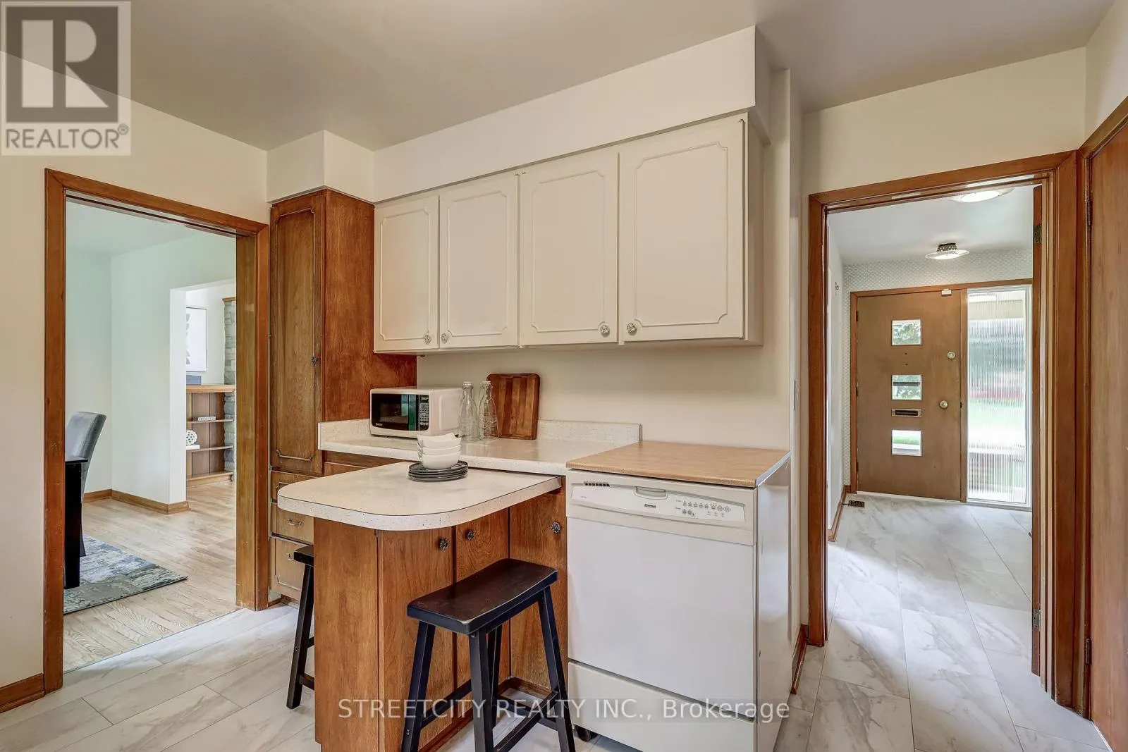76 BLOOMFIELD DRIVE