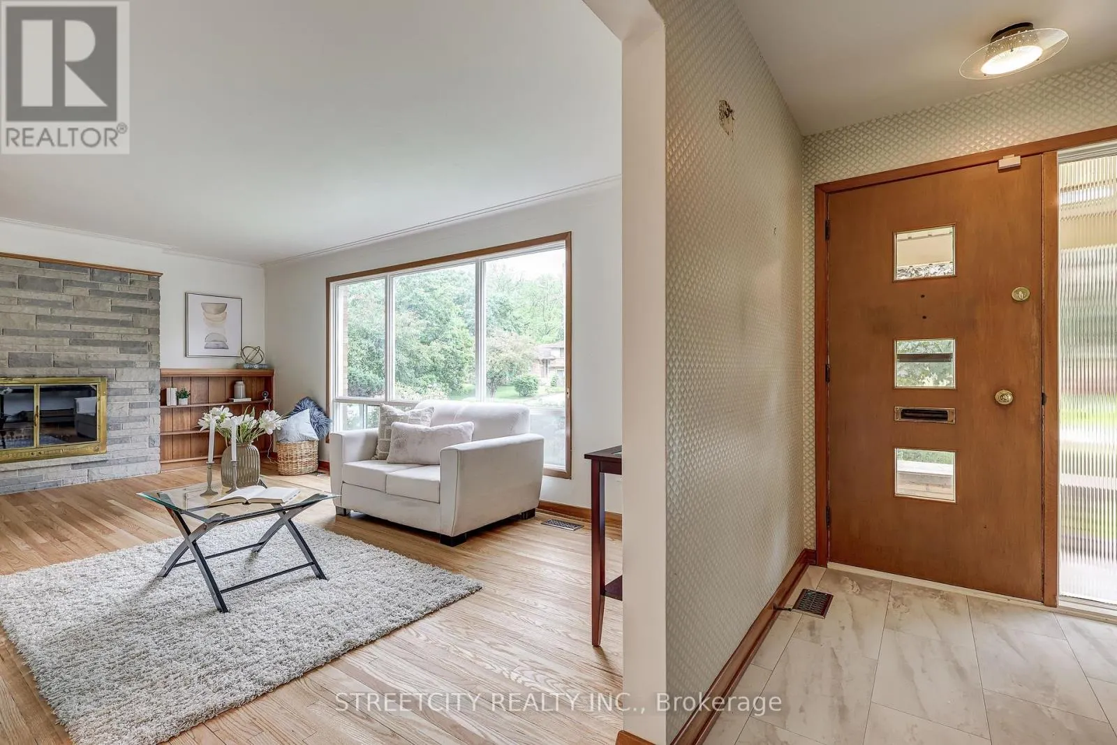 76 BLOOMFIELD DRIVE