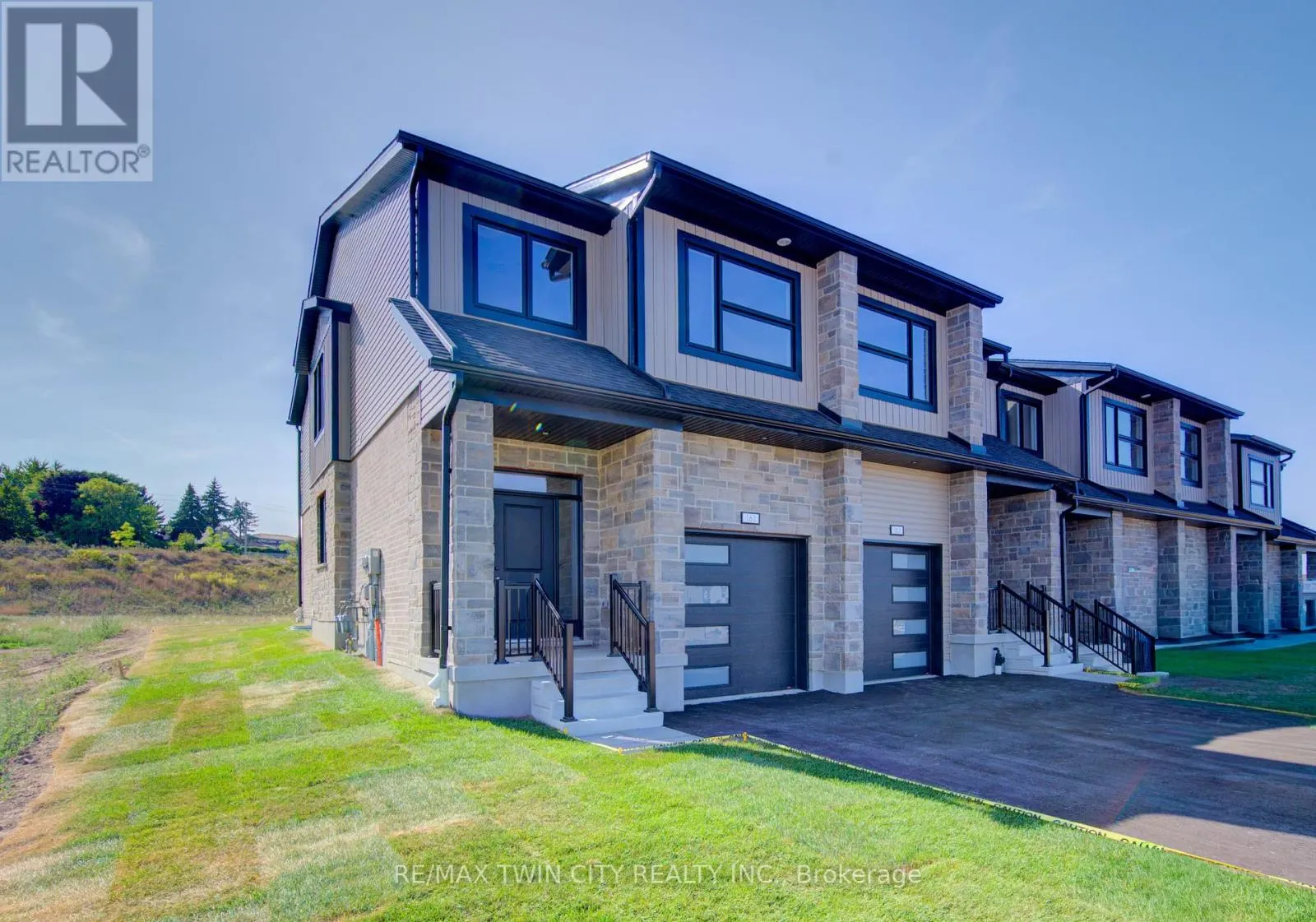 161 DUNNIGAN DRIVE