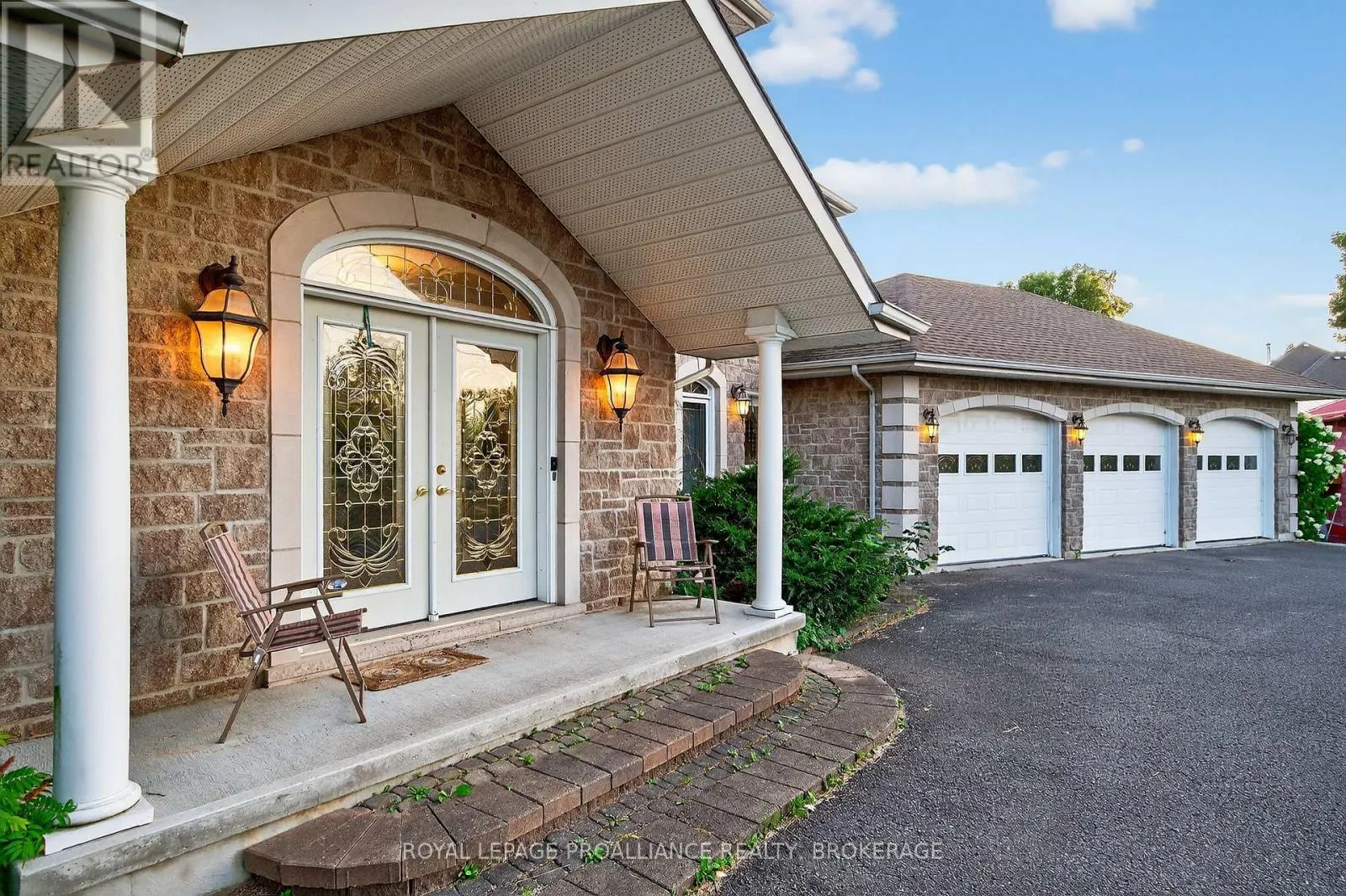 4734 LAKESIDE LANE