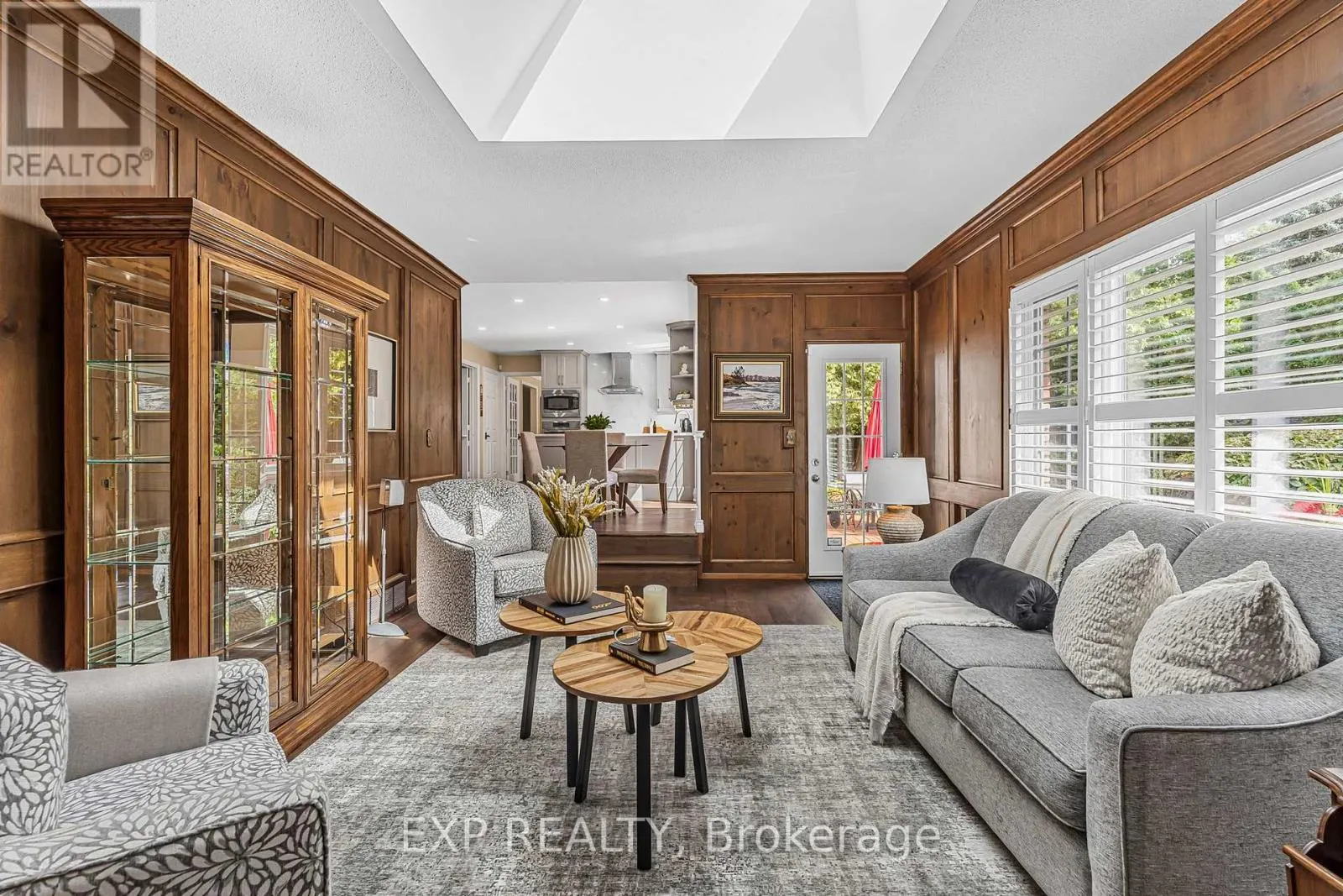 158 BROAD LEAF CRESCENT