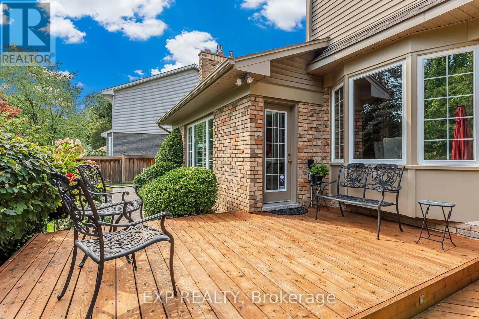 158 BROAD LEAF CRESCENT