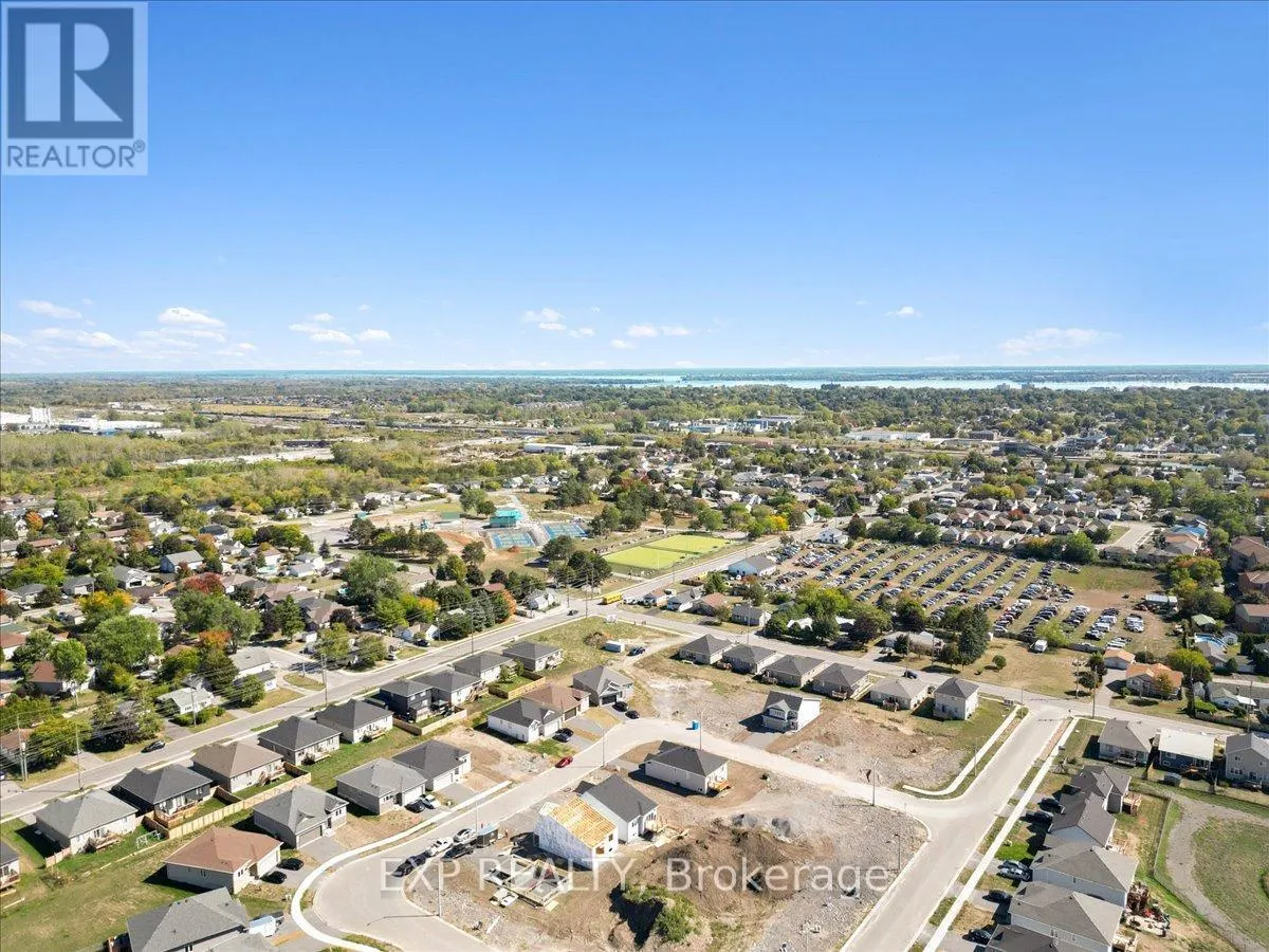 60 SUMMIT CRESCENT