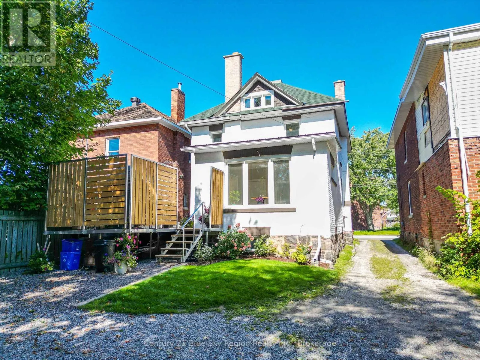 575 JANE STREET