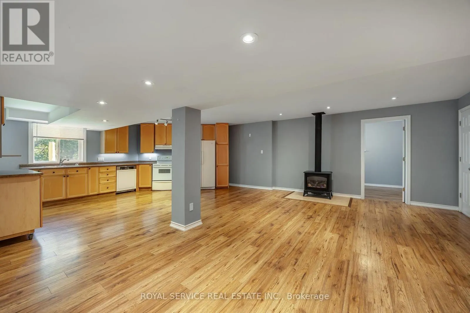 30 BROOKSIDE STREET
