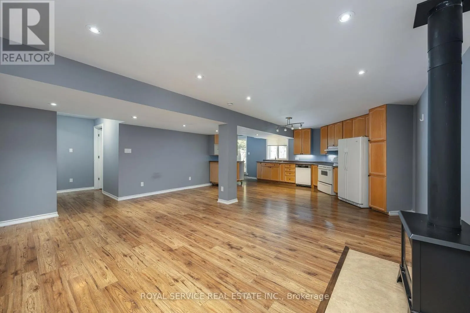 30 BROOKSIDE STREET