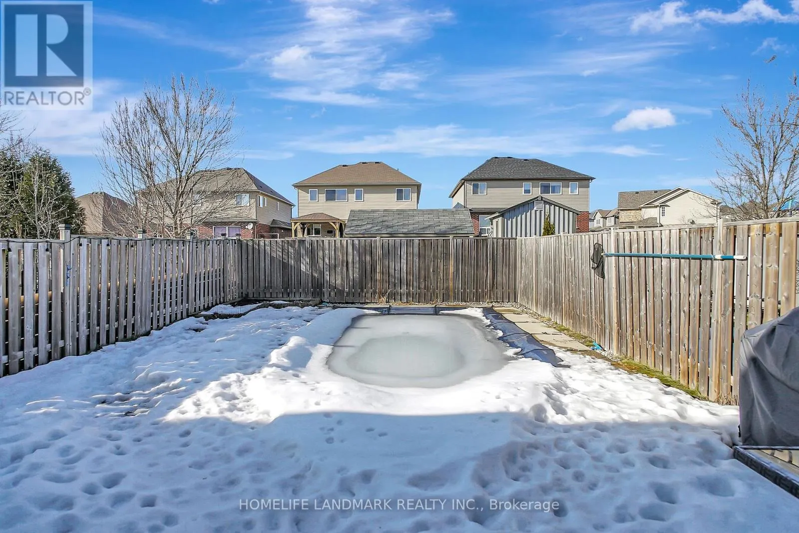 328 VINCENT DRIVE