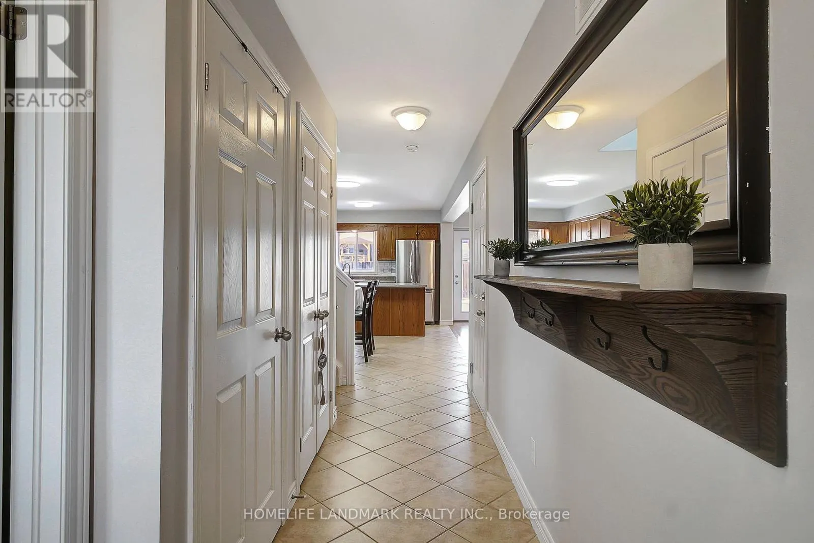 328 VINCENT DRIVE