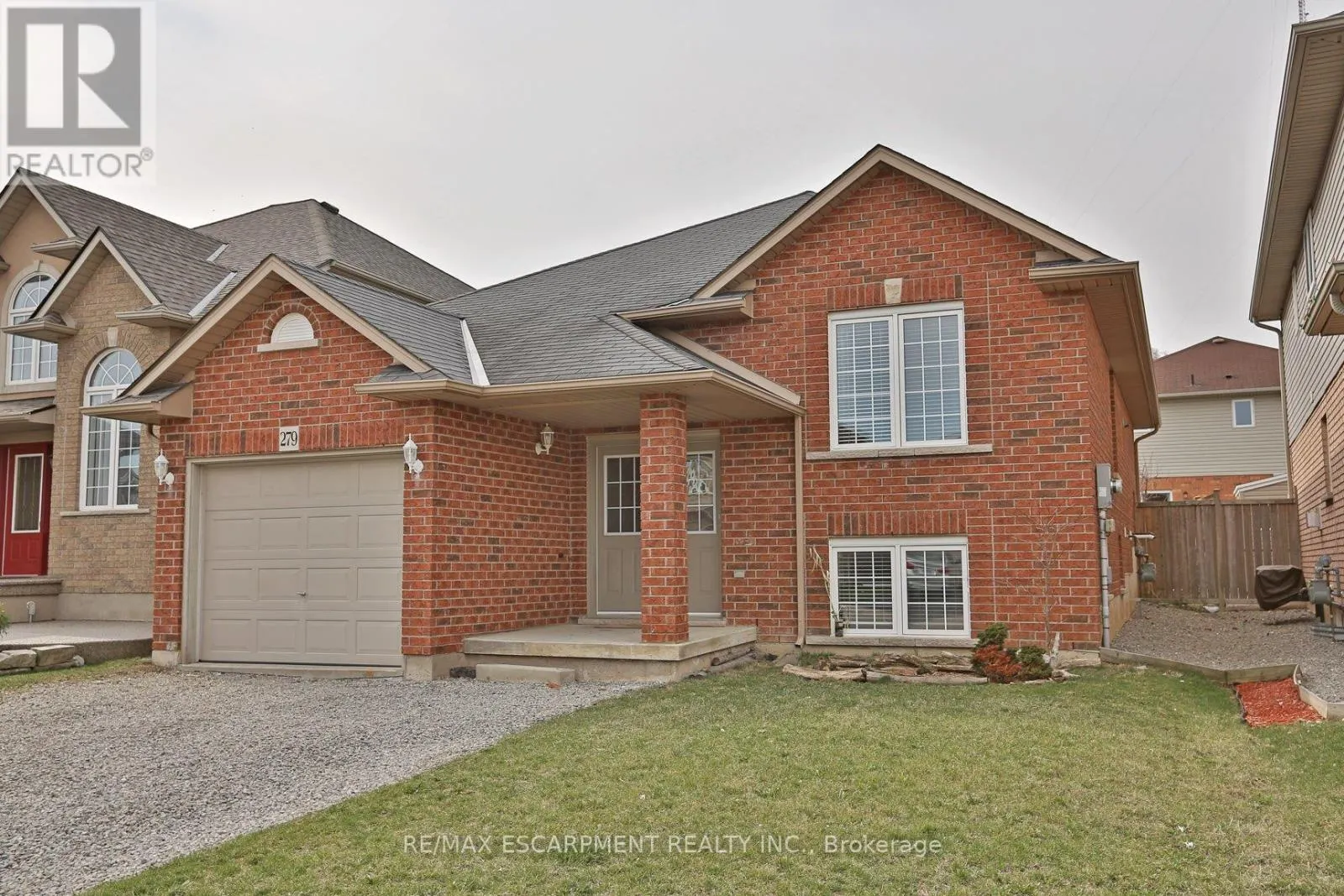 2 - 279 NASHVILLE CIRCLE