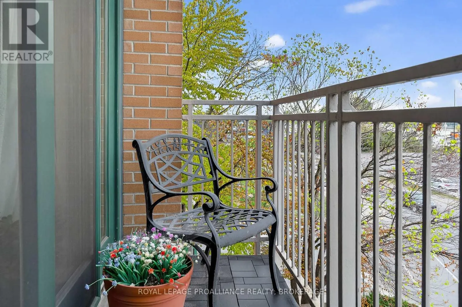 304 - 2 BAY STREET, #304