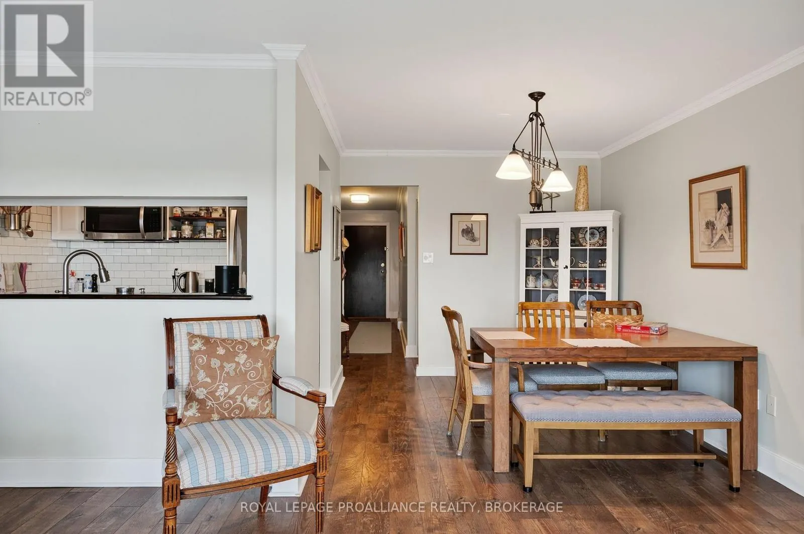 304 - 2 BAY STREET, #304