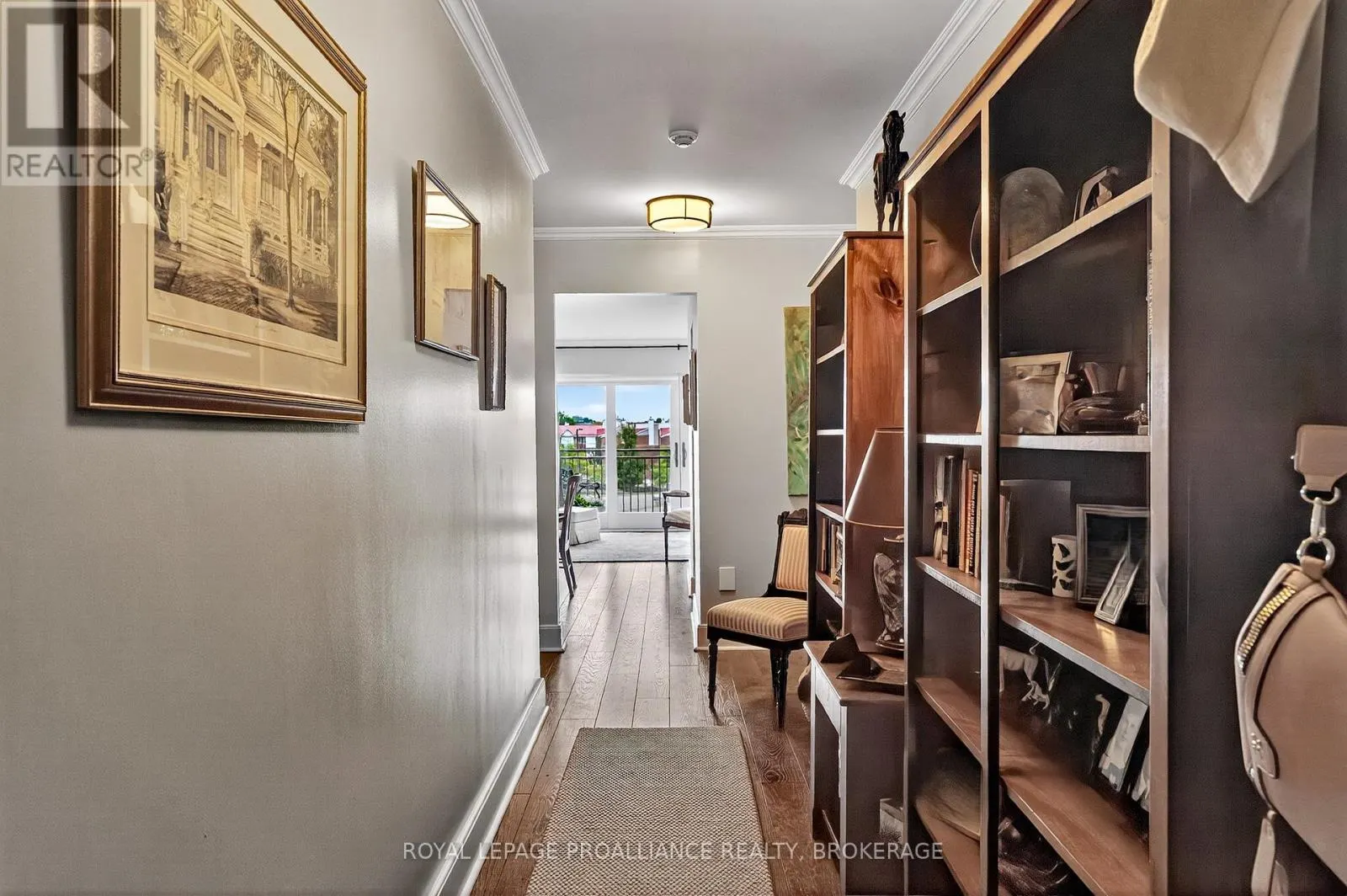 304 - 2 BAY STREET, #304