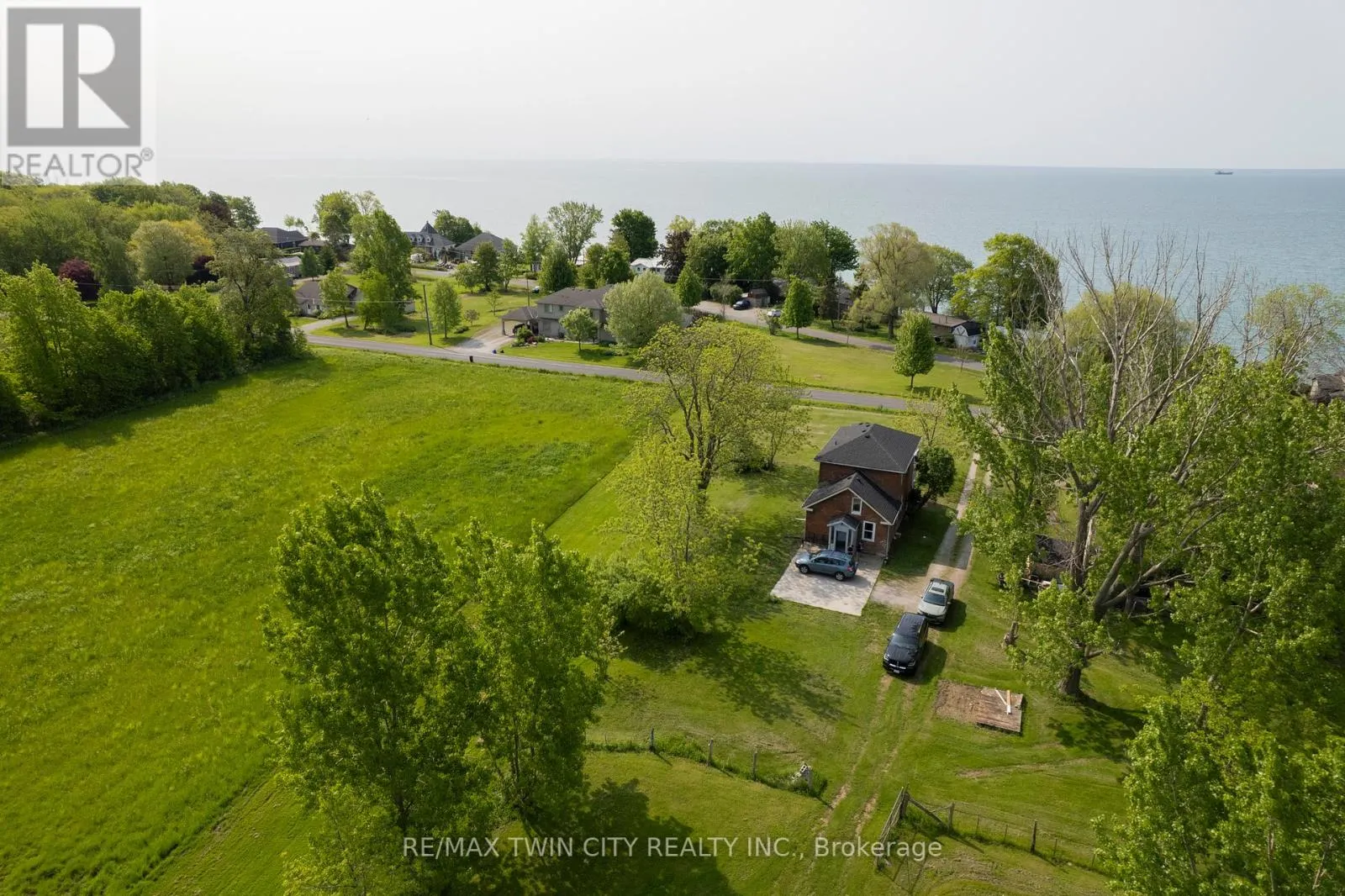 29 OLD LAKESHORE ROAD