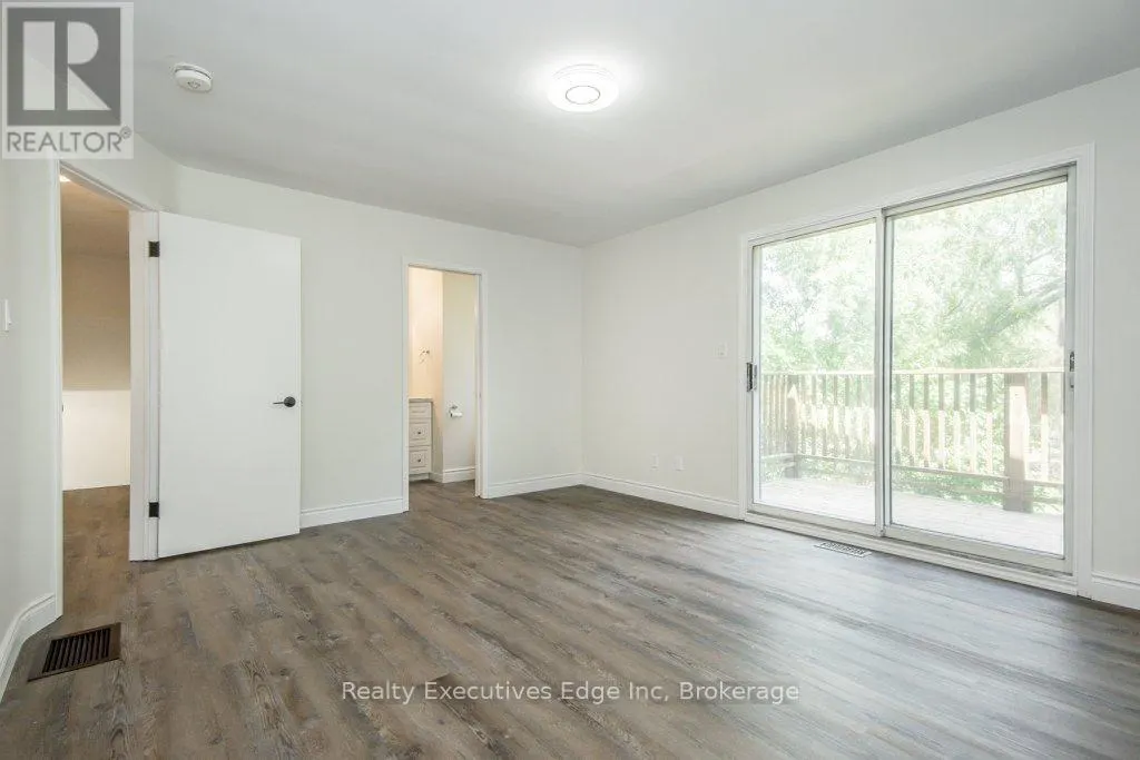 MAIN - 590 CANEWOOD CRESCENT, #Main