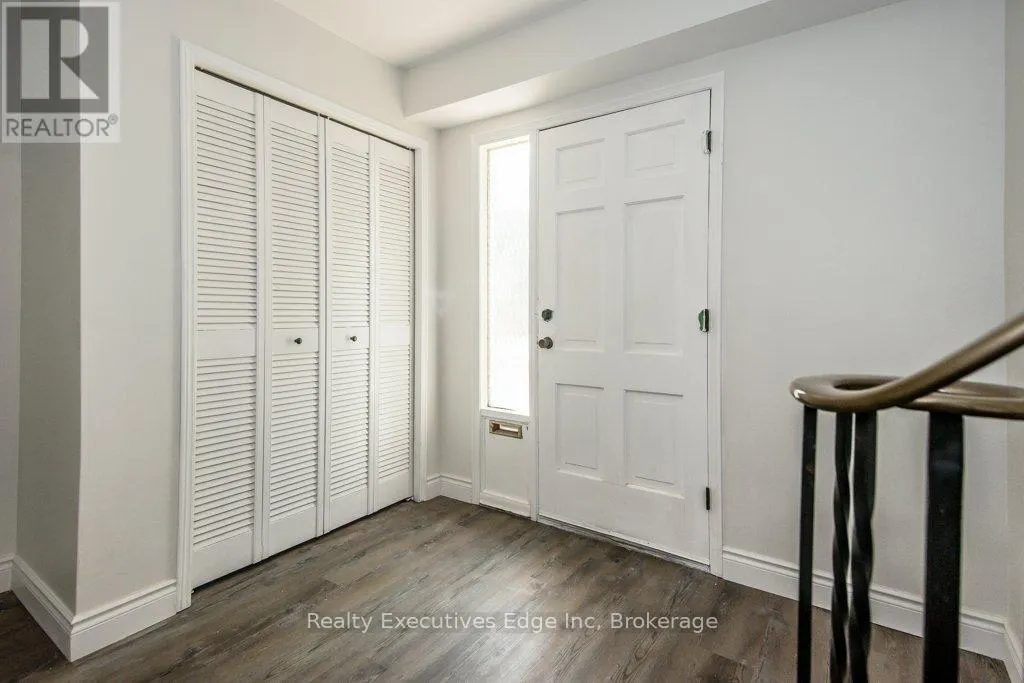 MAIN - 590 CANEWOOD CRESCENT, #Main