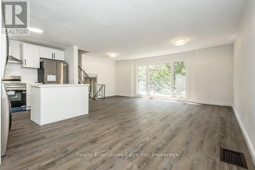 MAIN - 590 CANEWOOD CRESCENT, #Main