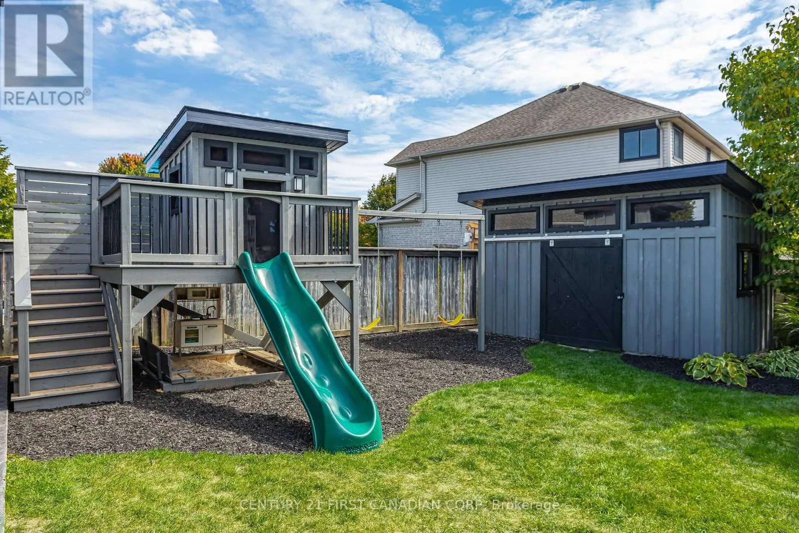 1075 BLACKMAPLE COURT