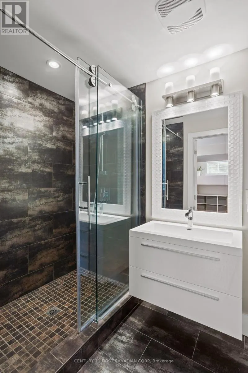 1075 BLACKMAPLE COURT