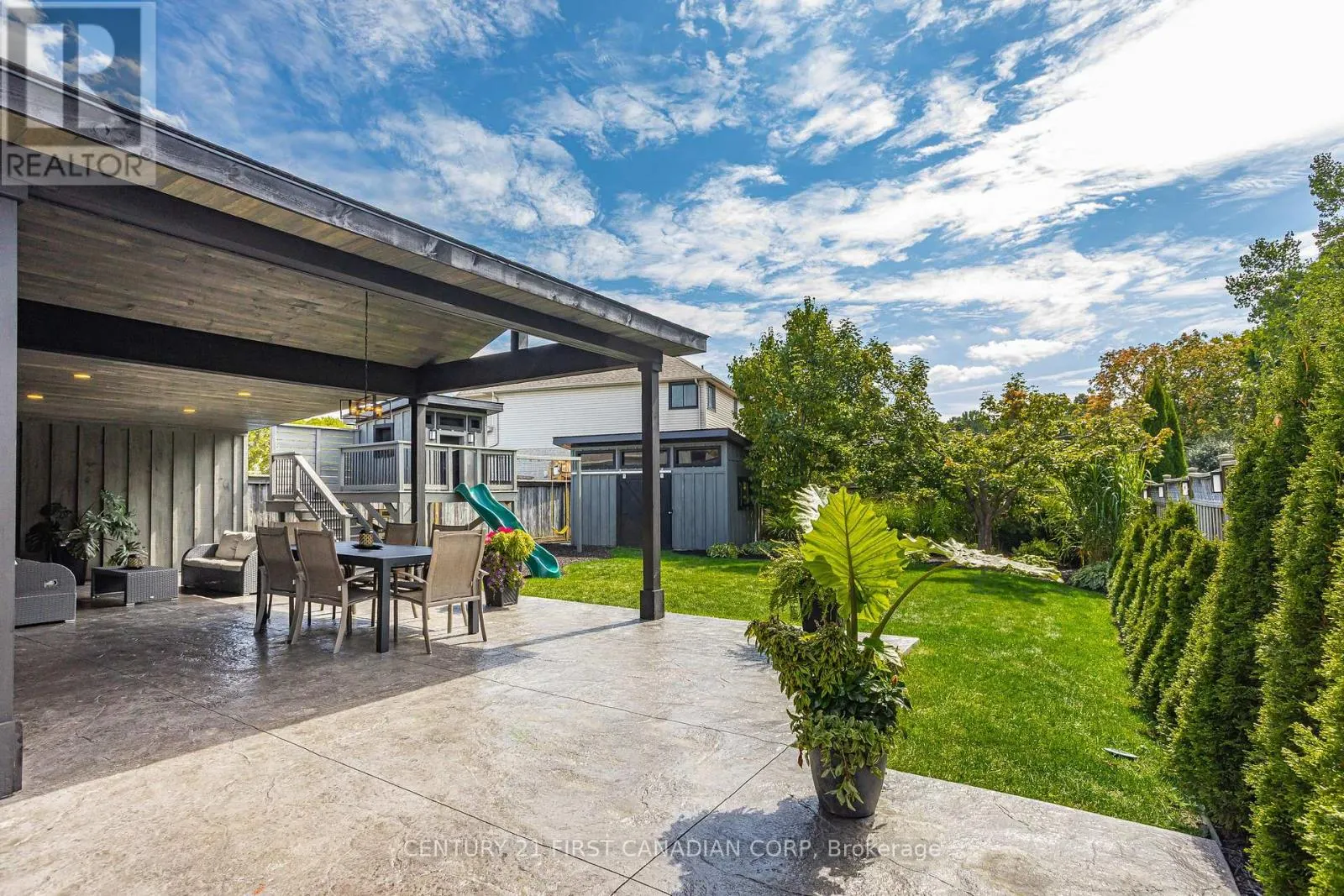 1075 BLACKMAPLE COURT