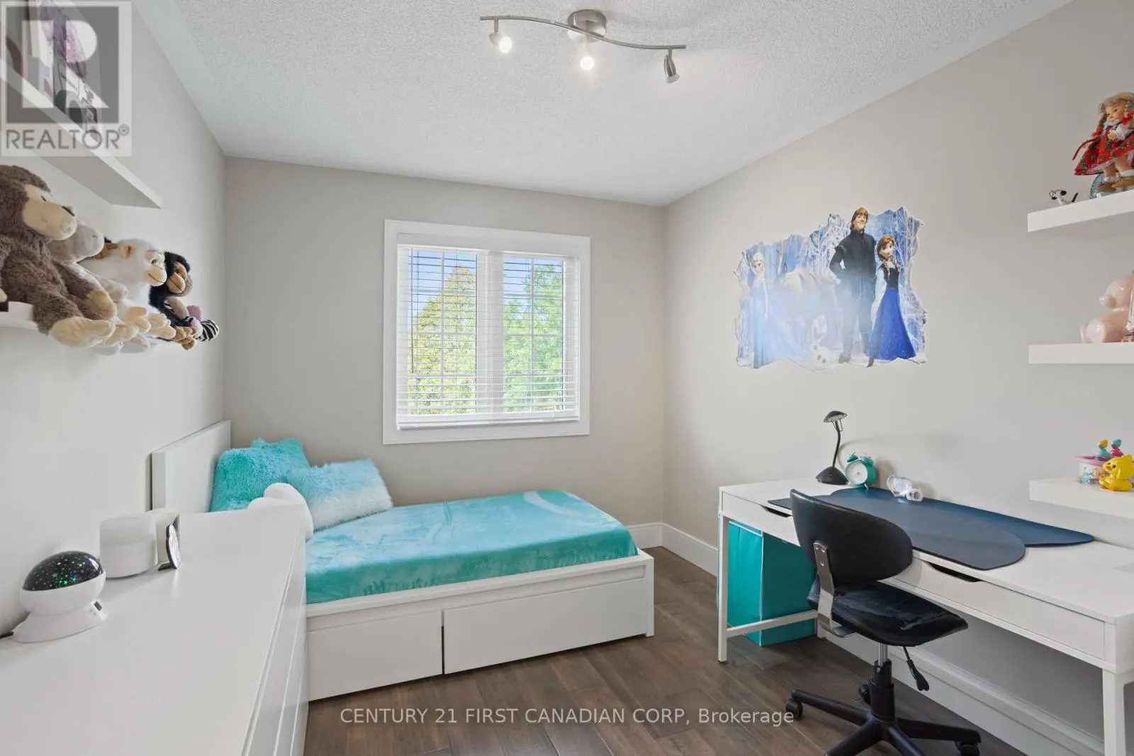 1075 BLACKMAPLE COURT
