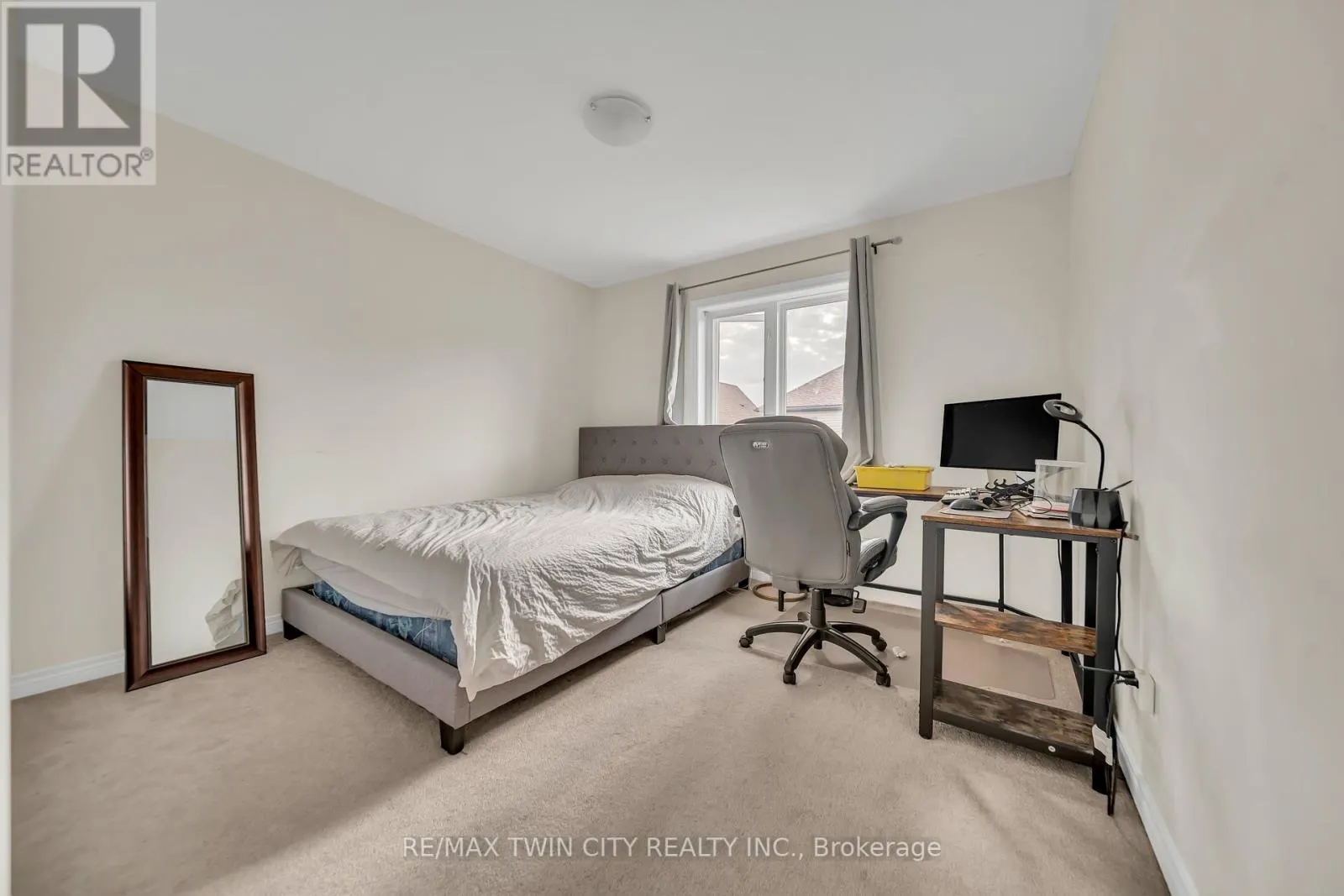 190 EDEN OAK TRAIL