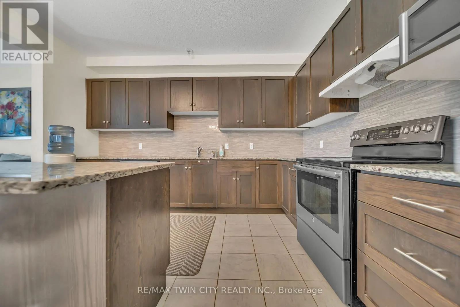 190 EDEN OAK TRAIL