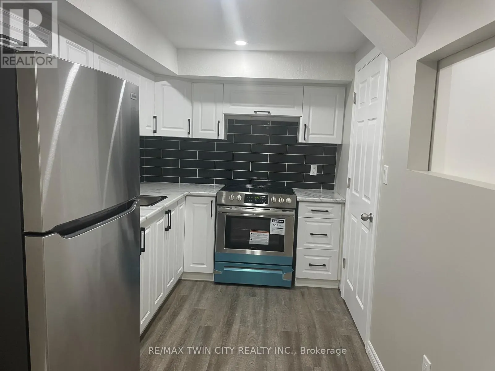 190 EDEN OAK TRAIL