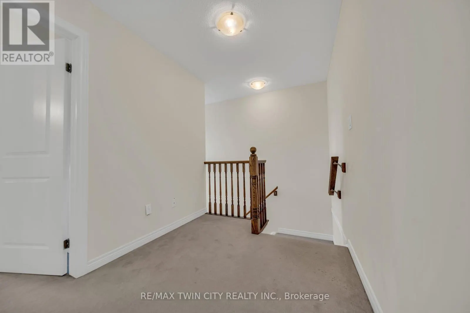 190 EDEN OAK TRAIL