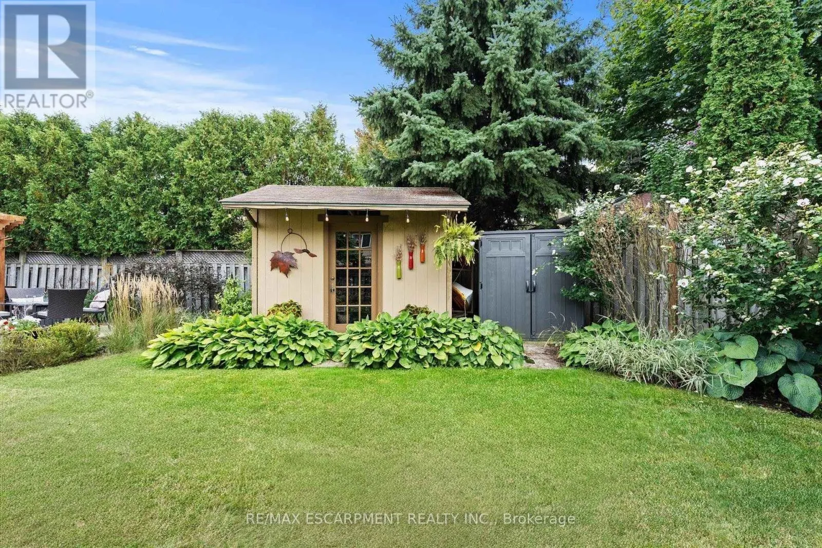 251 HAWKSWOOD TRAIL