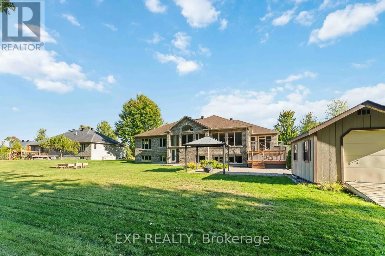 6805 PEBBLE TRAIL WAY
