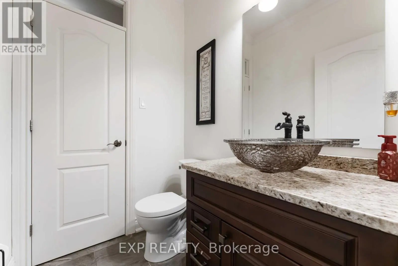 6805 PEBBLE TRAIL WAY
