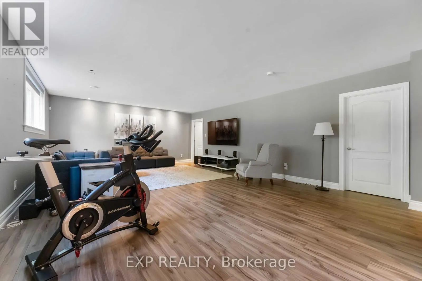 6805 PEBBLE TRAIL WAY